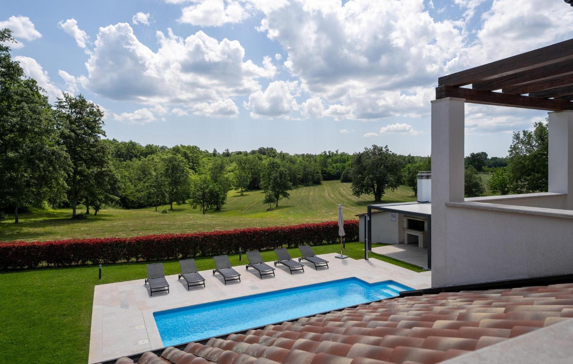 Genia Ii Holiday home *