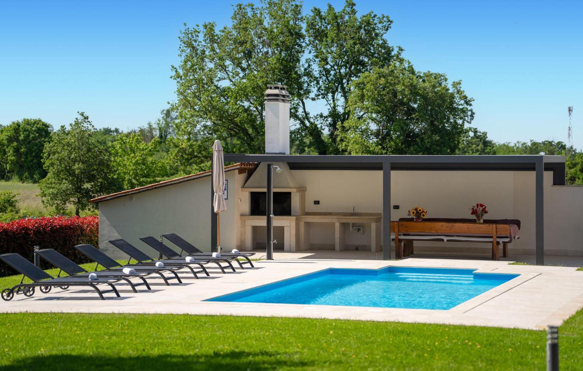 Holiday home Genia Ii